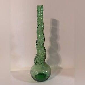 Elegant Green Glass Vase Emerald Green Pre-Owned 14.75 Inch Long
Necklace Bottle